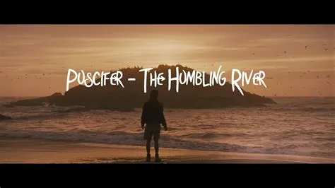  The Humbling River - Głuchy, mechaniczny rytm spotyka się z melancholijnymi melodiami syntezatorów